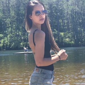 Meet your Posher, Courtney